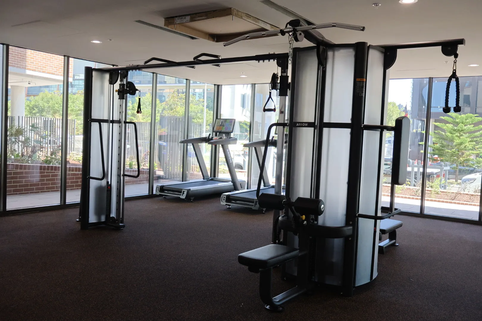ARROW Commercial 5 Station Multi Gym With Cable Crossover