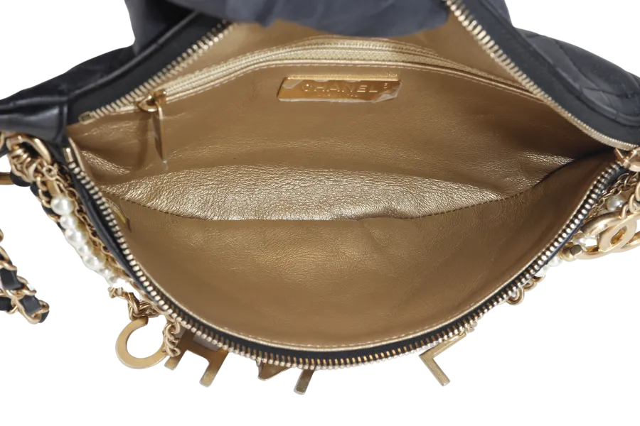 CHANEL 19A ALL ABOUT CHAINS (2830xxxx) BLACK LEATHER BUMBAG WITH CARD AND DUST COVER