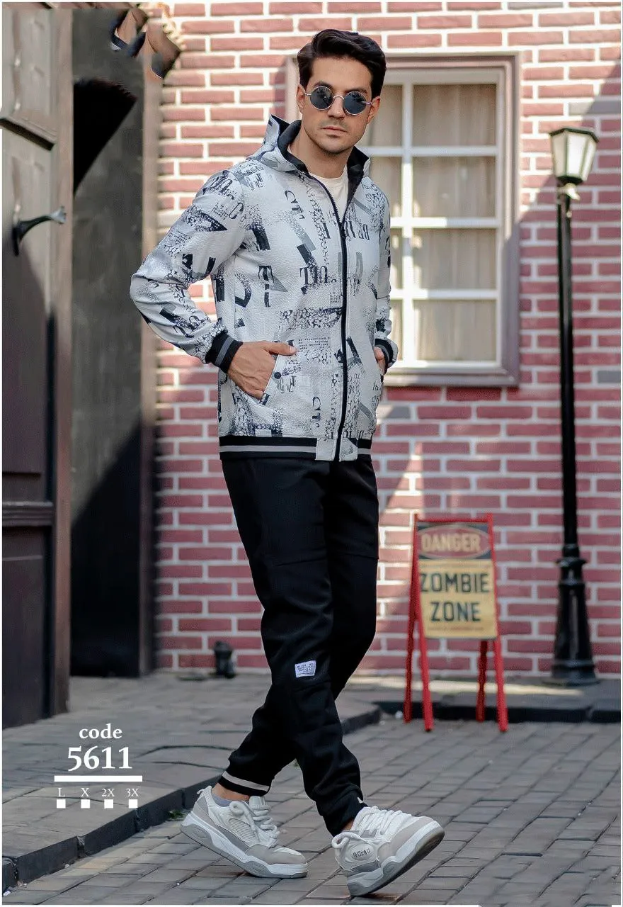 Stylish two-piece sportswear